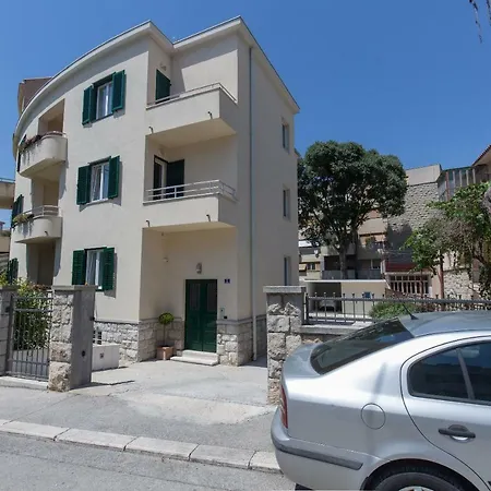 Aml Guest house